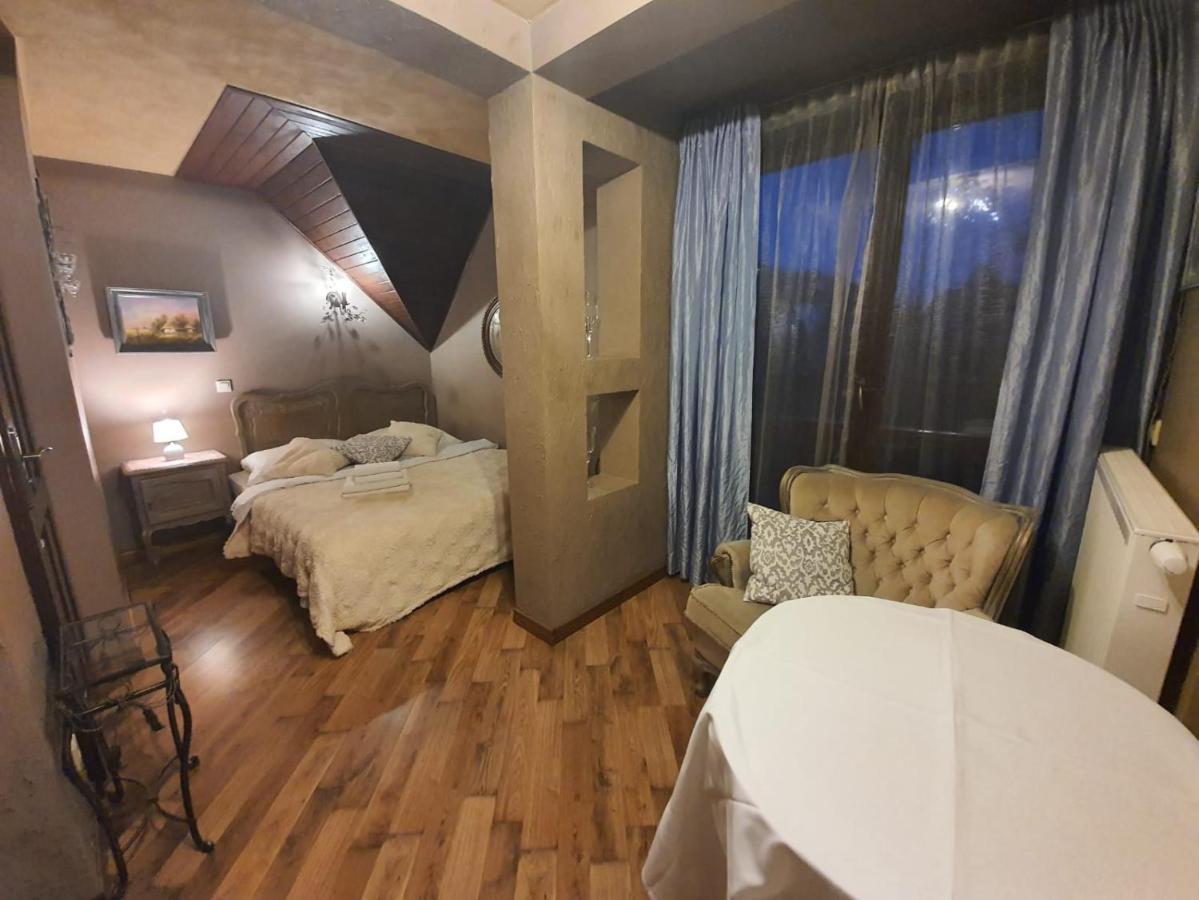 卡齐米日-多尔尼威拉艾哈佛旅馆公寓 外观 照片